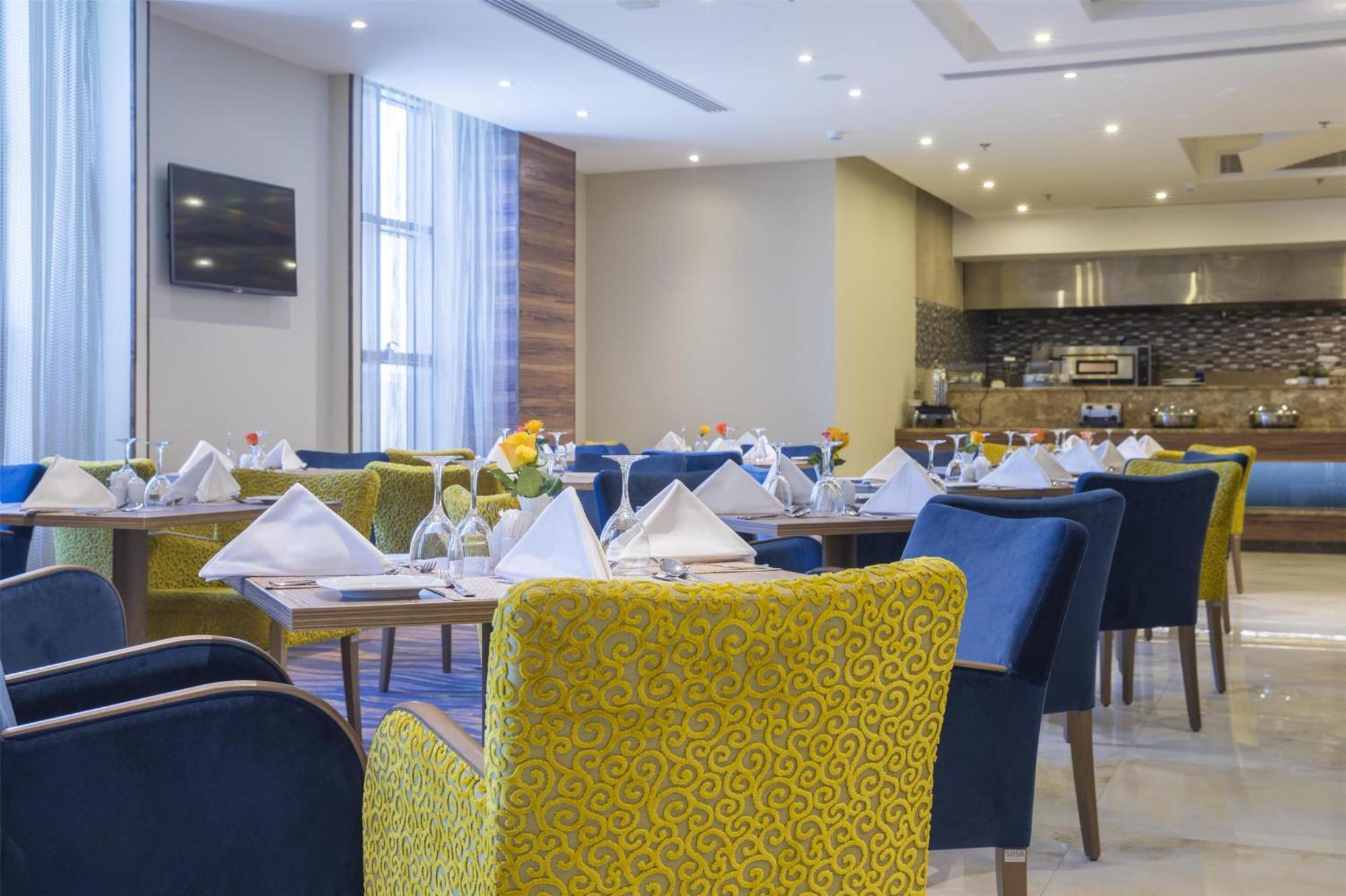 Radisson Blu Plaza Jeddah Hotell Exteriör bild